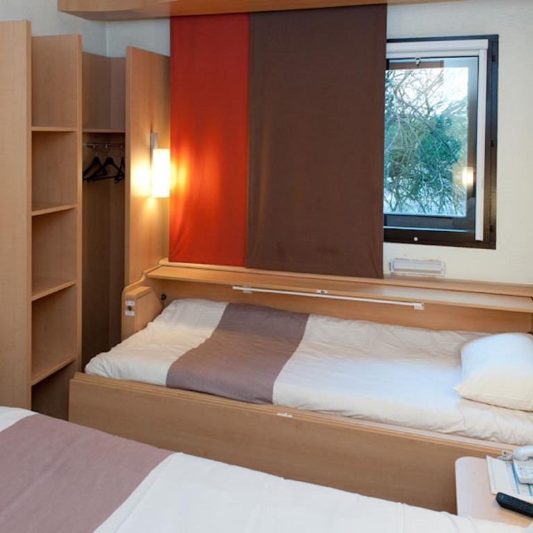 Egg Hotel Gonesse Zimmer foto